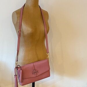 Tory Burch McGraw cross body Pink Leather bag with tassels 4 compartments